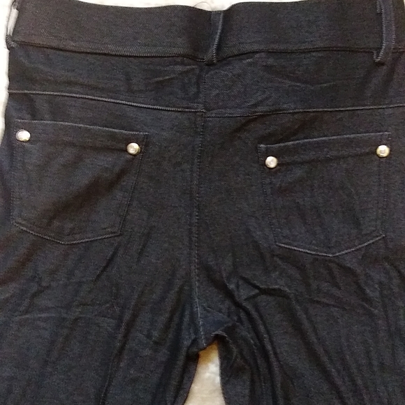 !!NEW!!Womens Pull-On Slimming Jeggings!Color:Black Size:Small By: Chalmons LLC - Picture 4 of 9